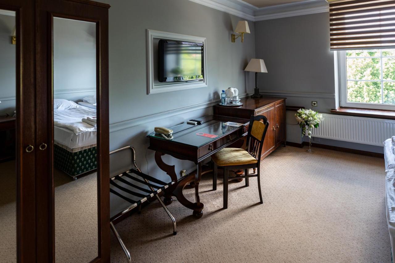 Hotel Senator Konferencje & Spa Starachowice Ngoại thất bức ảnh
